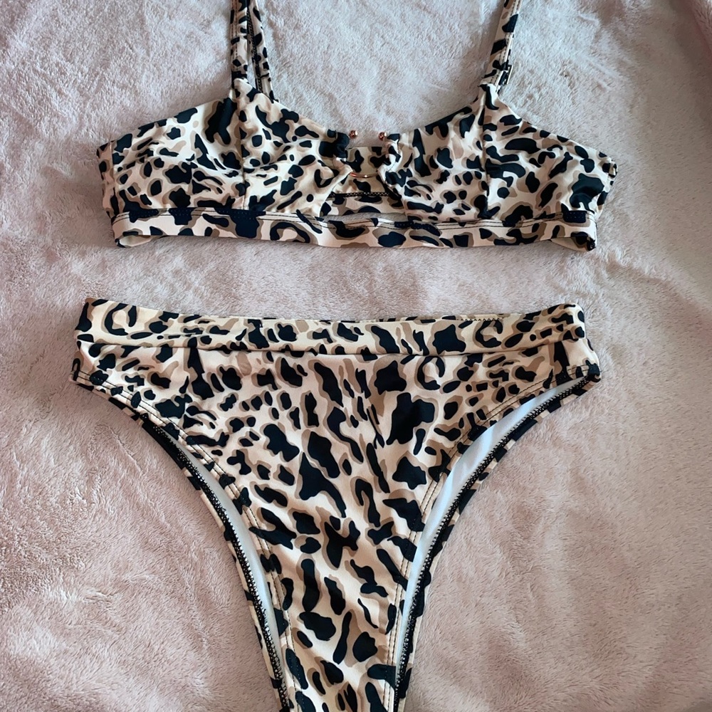 Shein Leopard Print Bikini in Size Medium (black and brown)